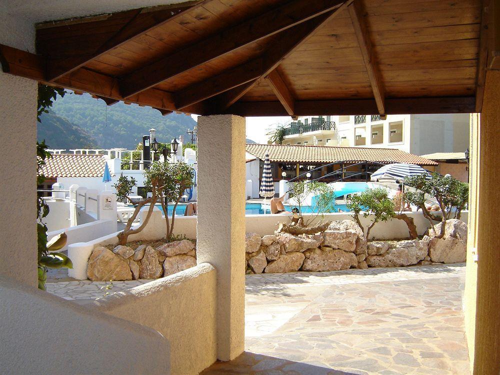 Anema By The Sea Guesthouse Karlovassi Exterior photo